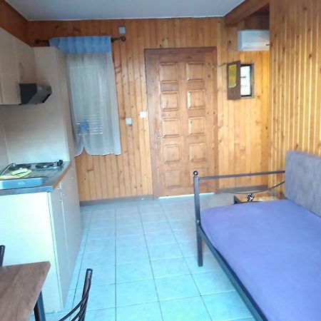 Wooden Nest Apartman Ahladerí Kültér fotó